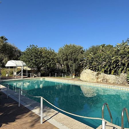 Isola Charm B&B - A Historic Villa Near Punta Del Pero Beach Syracuse Exterior photo