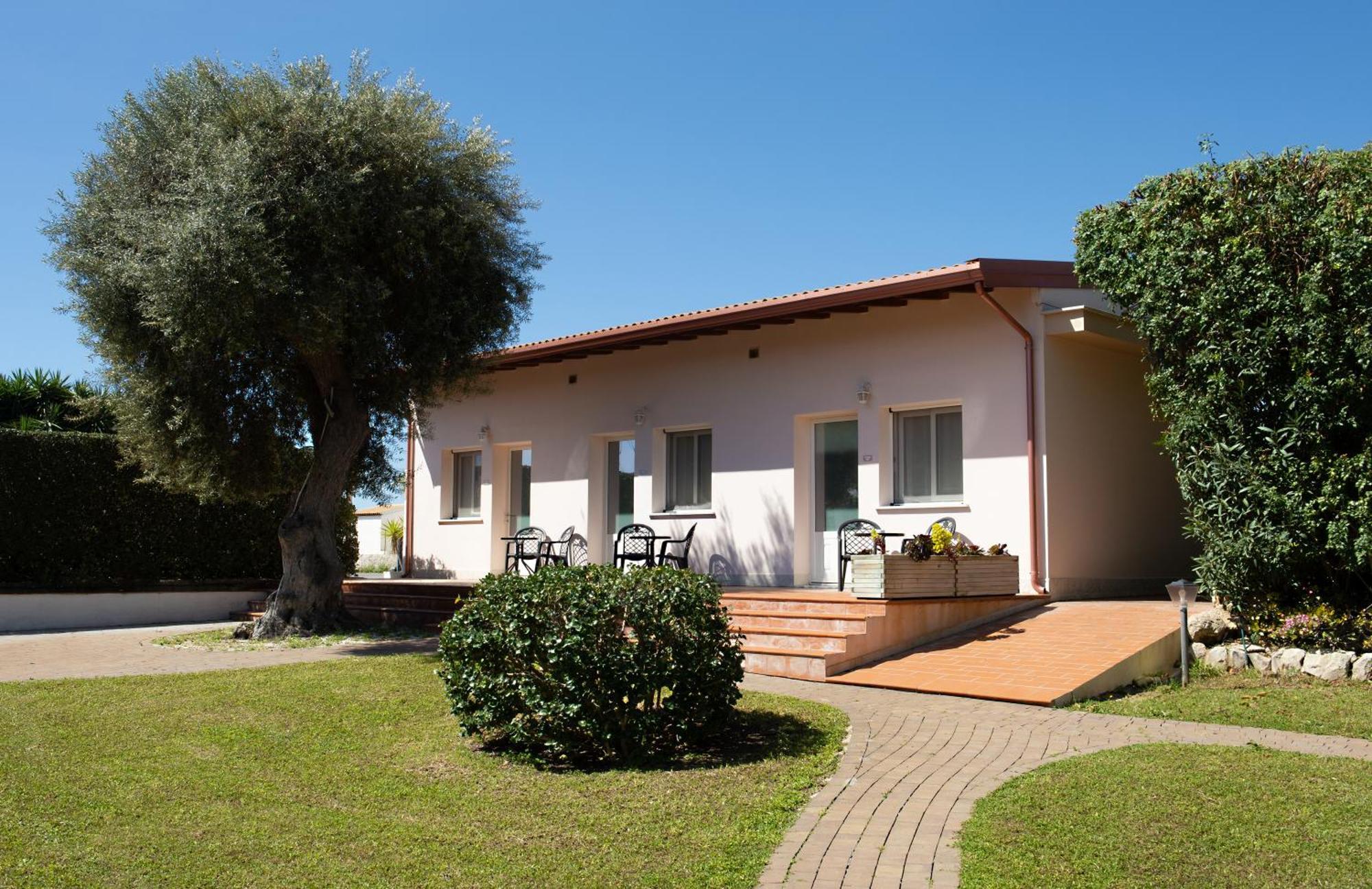 Isola Charm B&B - A Historic Villa Near Punta Del Pero Beach Syracuse Exterior photo